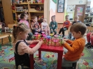 Na wiosennej łące u Smerfów -21.04.2023r.