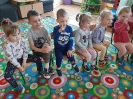 Spotkanie Pszczółek z pracownikami biblioteki 27.04.2023