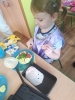 Smerfy poznają zawód -intendentka i robią zdrowe kanapki - 13.12.2023 r.