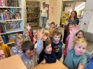 Wycieczka Pszczółek do biblioteki 13.05.2024 r.
