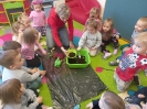 Sadzenie cebuli w grupie Smerfy - 28.03.2025