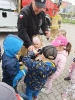 Skrzaty i Delfinki poznają pracę strażaka- 09.05.2025 r.