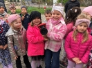 Skrzaty i Delfinki poznają pracę strażaka- 09.05.2025 r.