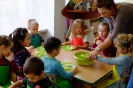 Skrzaty robią koktajl bananowy 11.10.2024r.