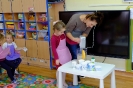 Skrzaty robią koktajl bananowy 11.10.2024r.