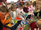 Spotkanie czytelnicze z pracownikami Biblioteki. Skrzaty i Delfinki 09.12.2024